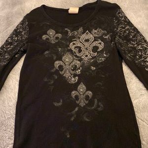 Black top with design